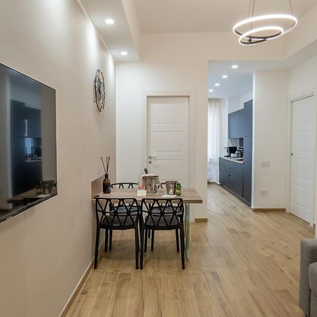 شقة Three Moons Boutique House/Calypso ساليرنو المظهر الخارجي الصورة
