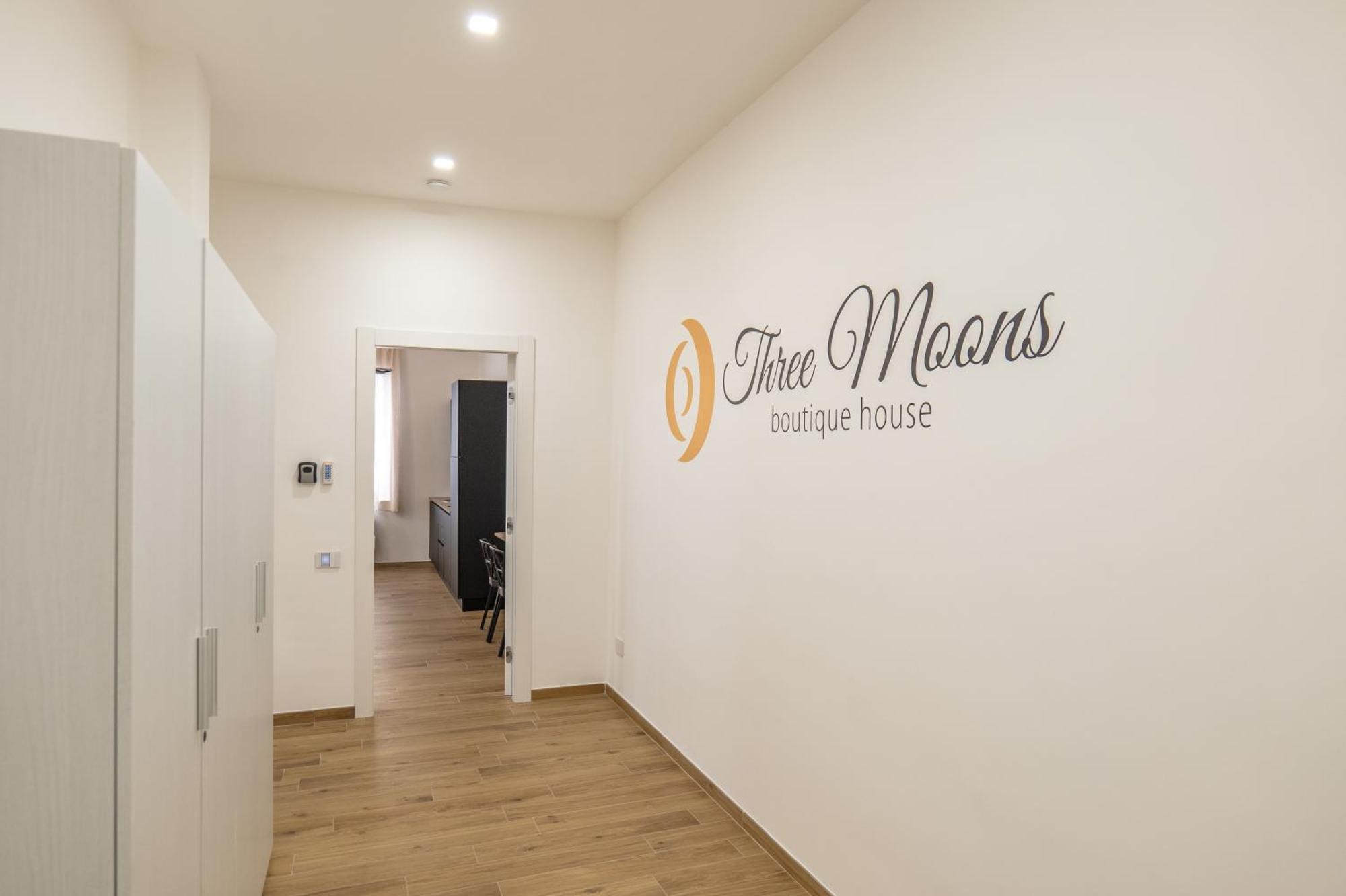 شقة Three Moons Boutique House/Calypso ساليرنو المظهر الخارجي الصورة