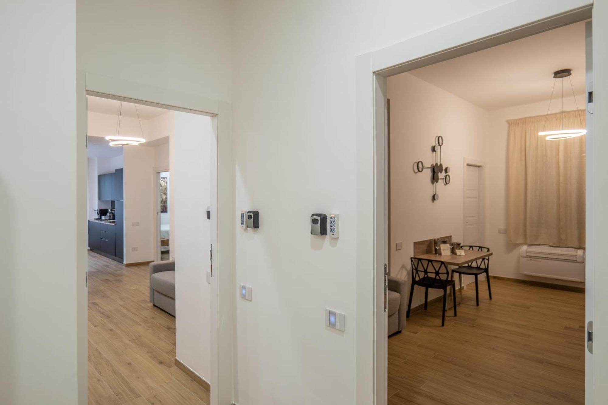 شقة Three Moons Boutique House/Calypso ساليرنو المظهر الخارجي الصورة