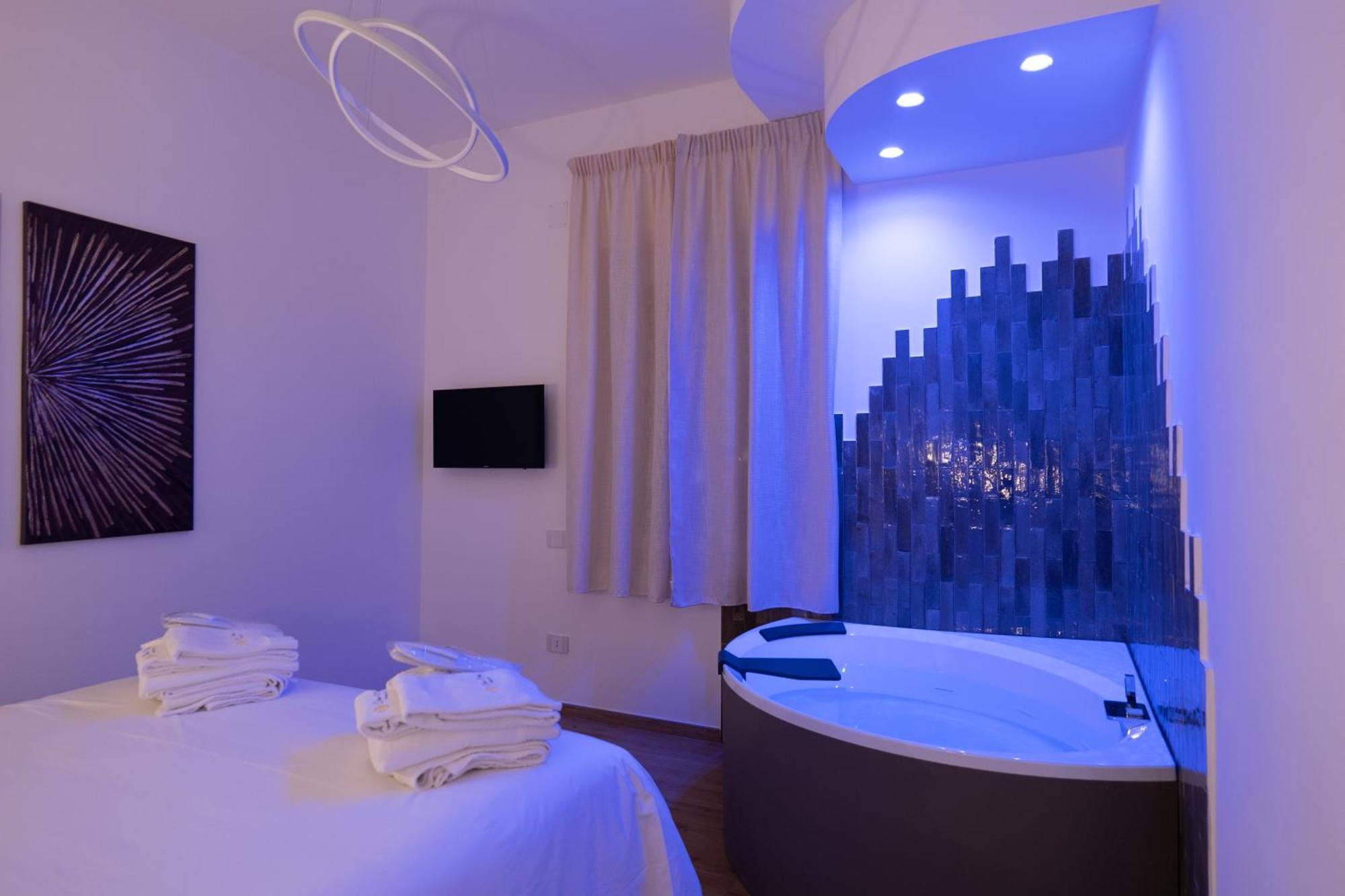شقة Three Moons Boutique House/Calypso ساليرنو المظهر الخارجي الصورة