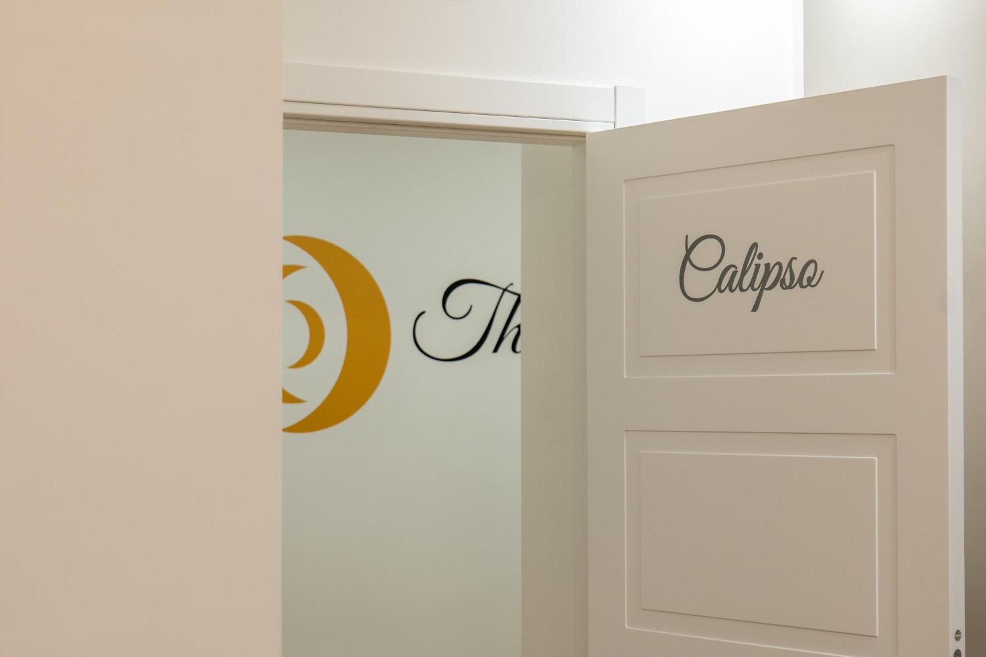 شقة Three Moons Boutique House/Calypso ساليرنو المظهر الخارجي الصورة